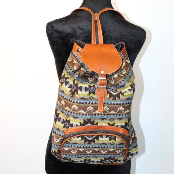 Yacon Handcrafted Wool and Faux Leather Backpack - Picture 13 of 16